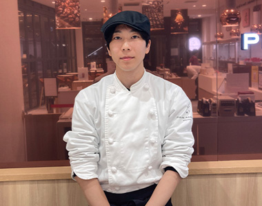 職場の雰囲気やチームワークについて教えてください